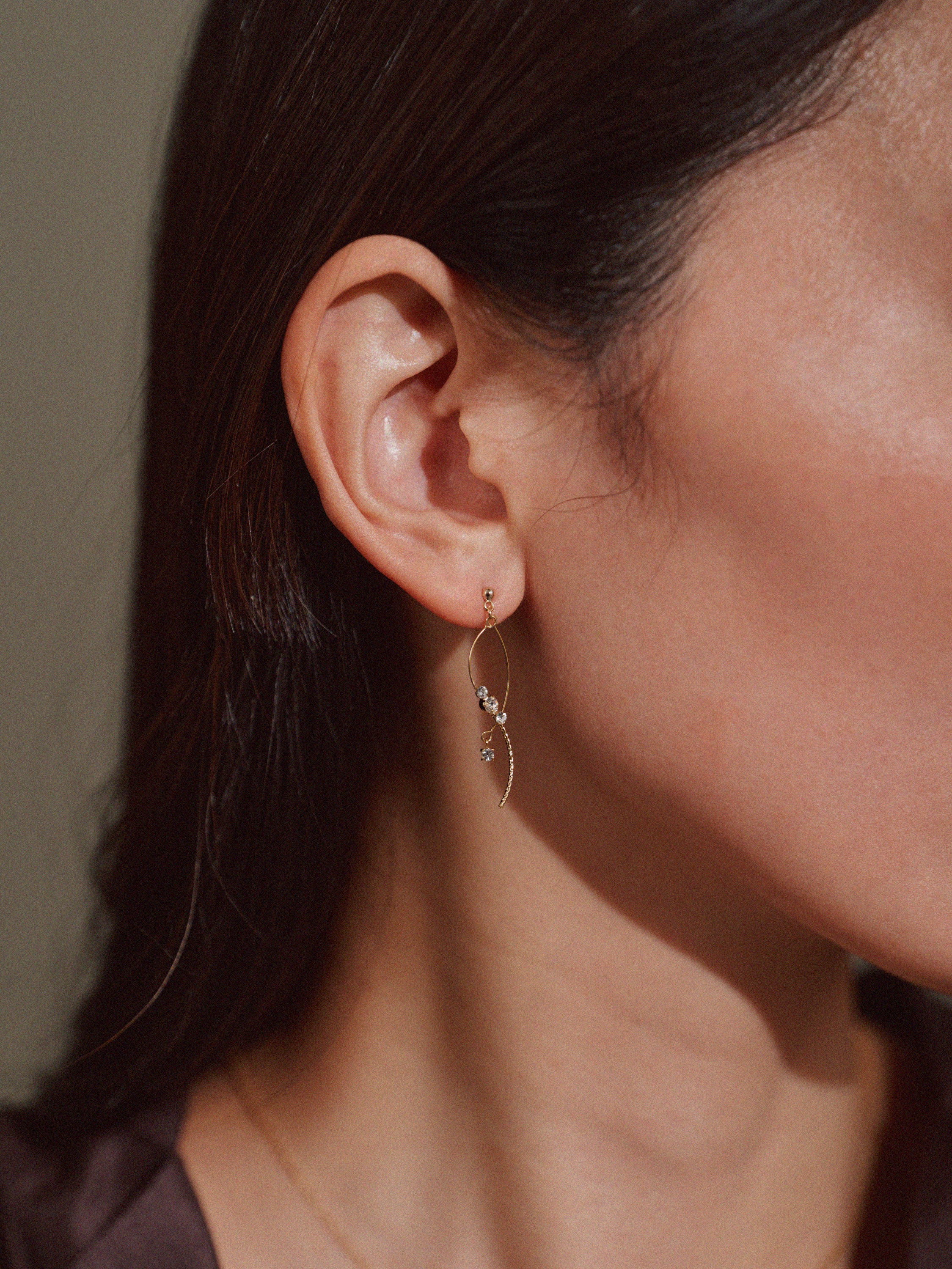 テクスチャーアシンメトリーピアス