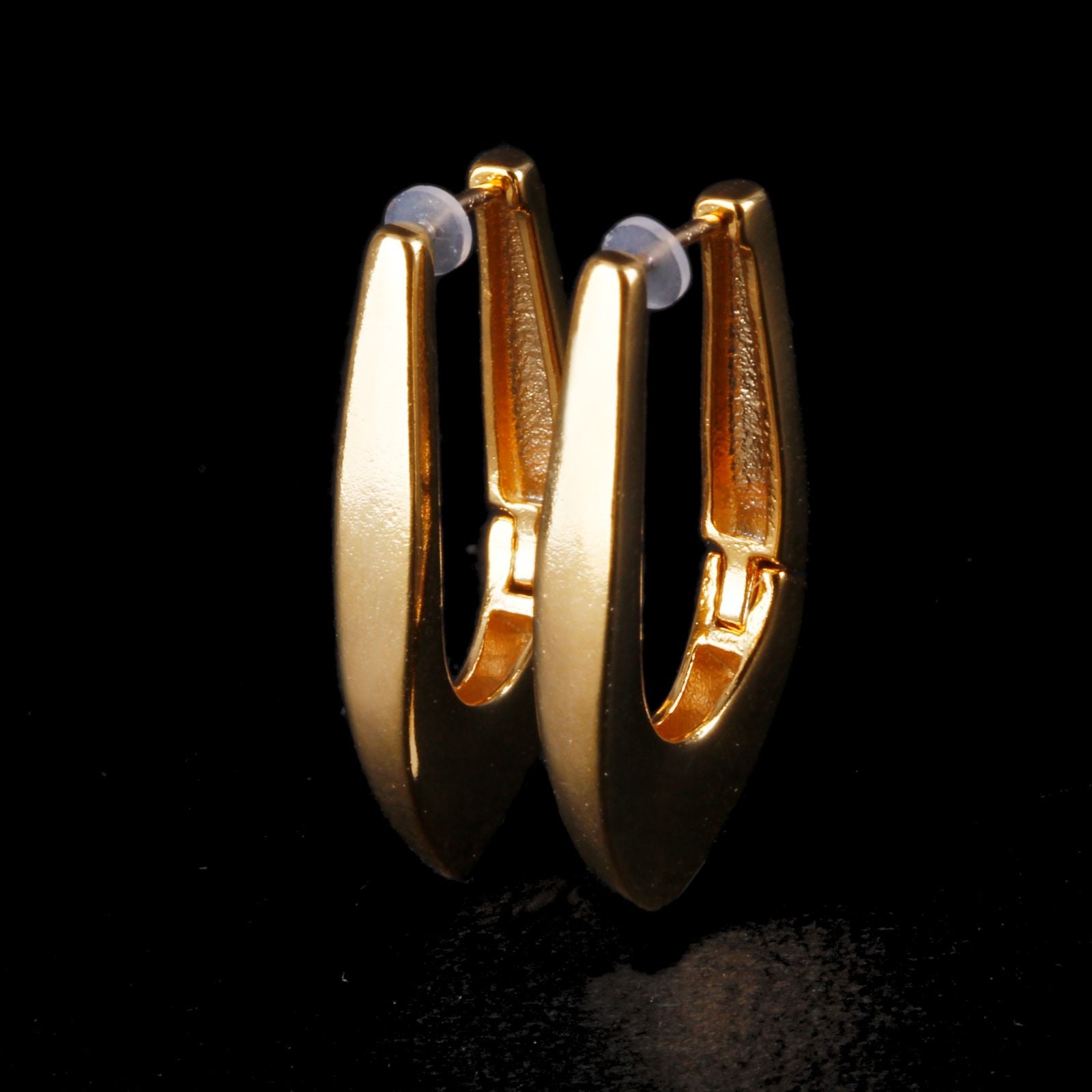 K18post シェイプフープピアス