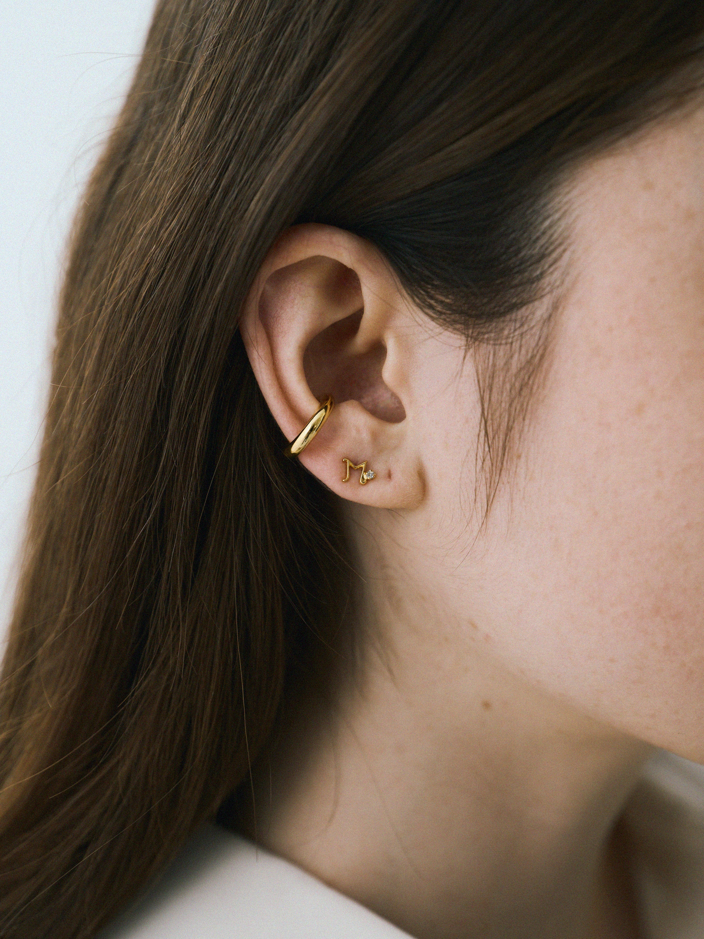 K18post イニシャルピアス