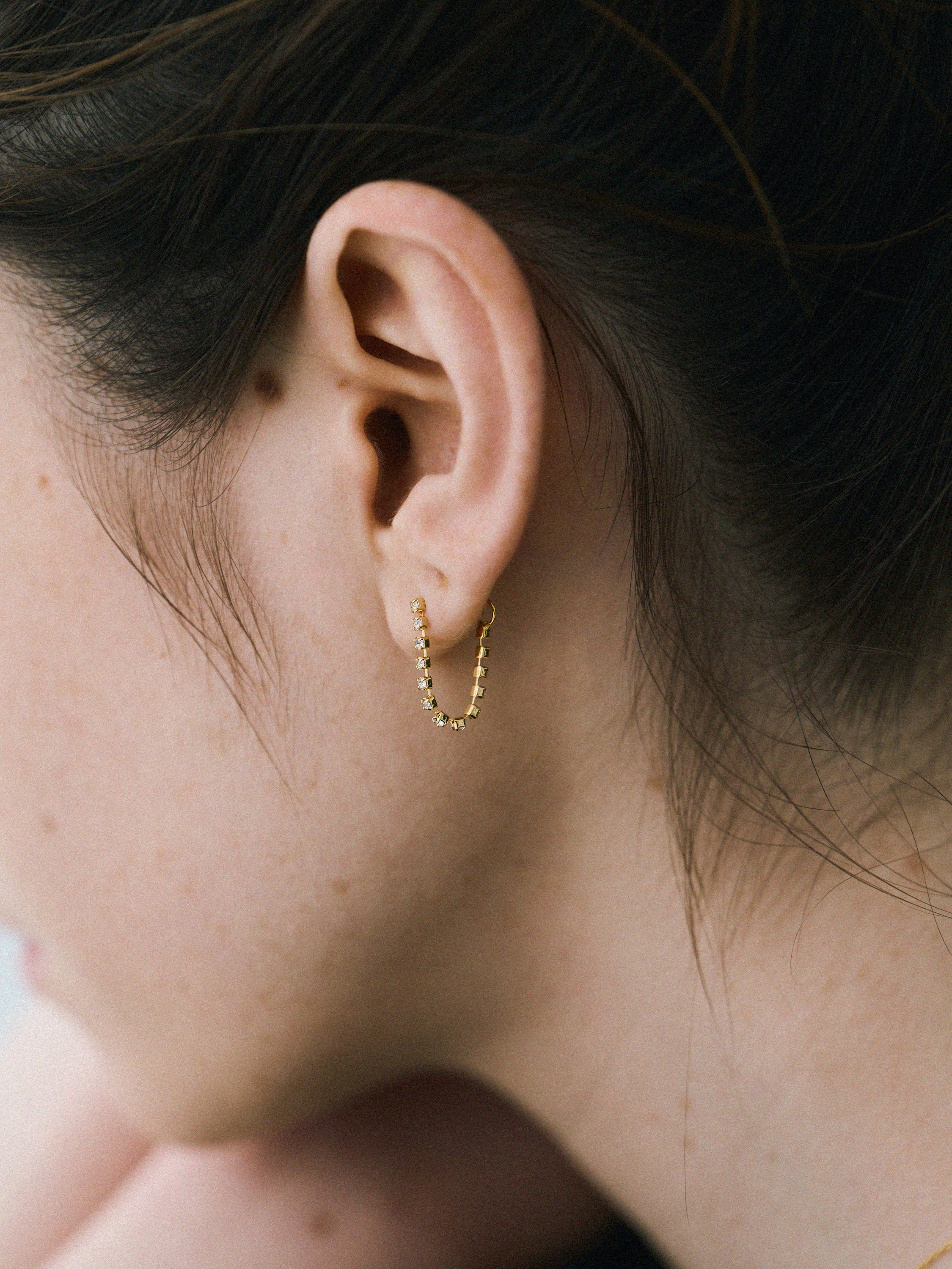 K18post ラインストーンフープピアス