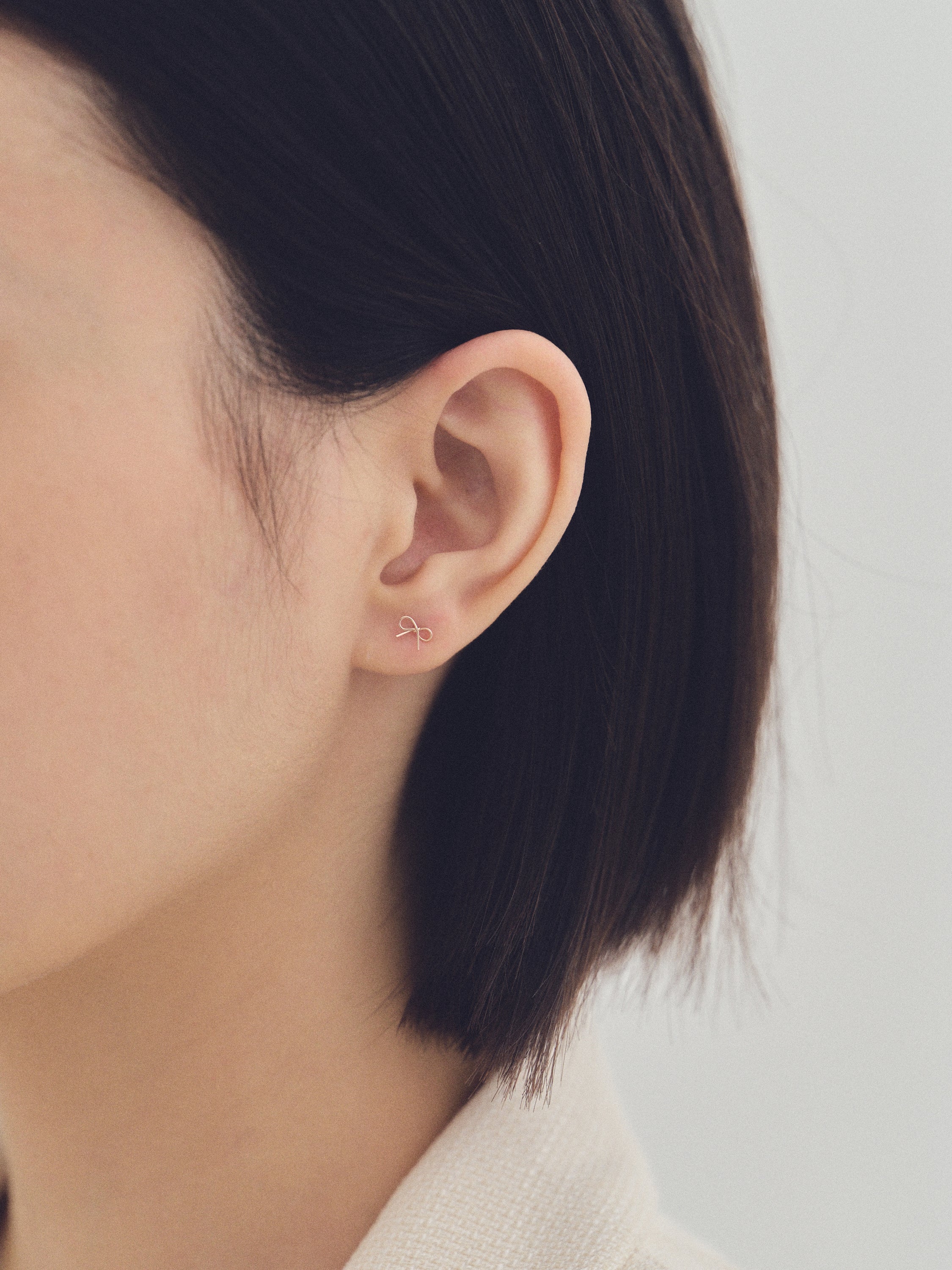 Pt900post ハンドメイドリボンピアス