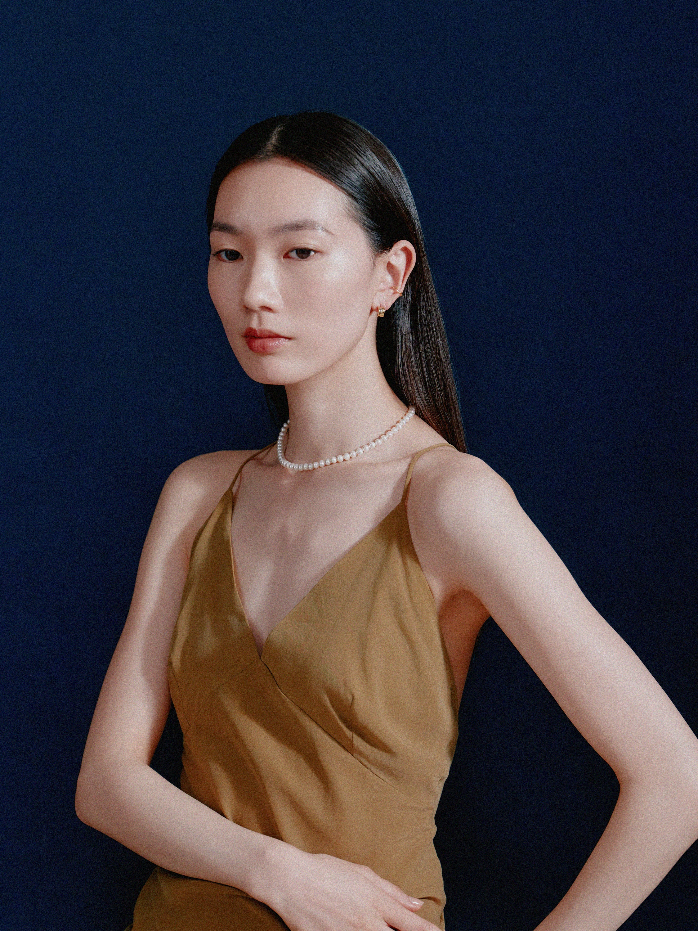 K18post ハーフラウンドピアス