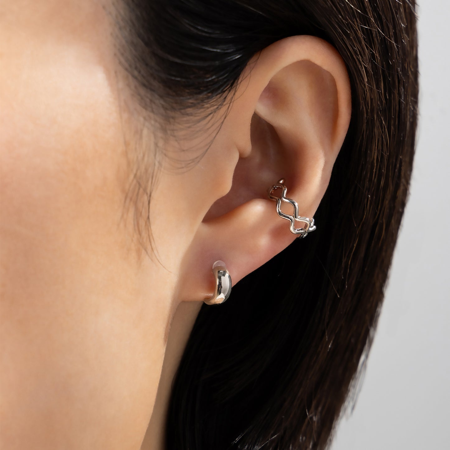 Pt900post ハーフラウンドピアス