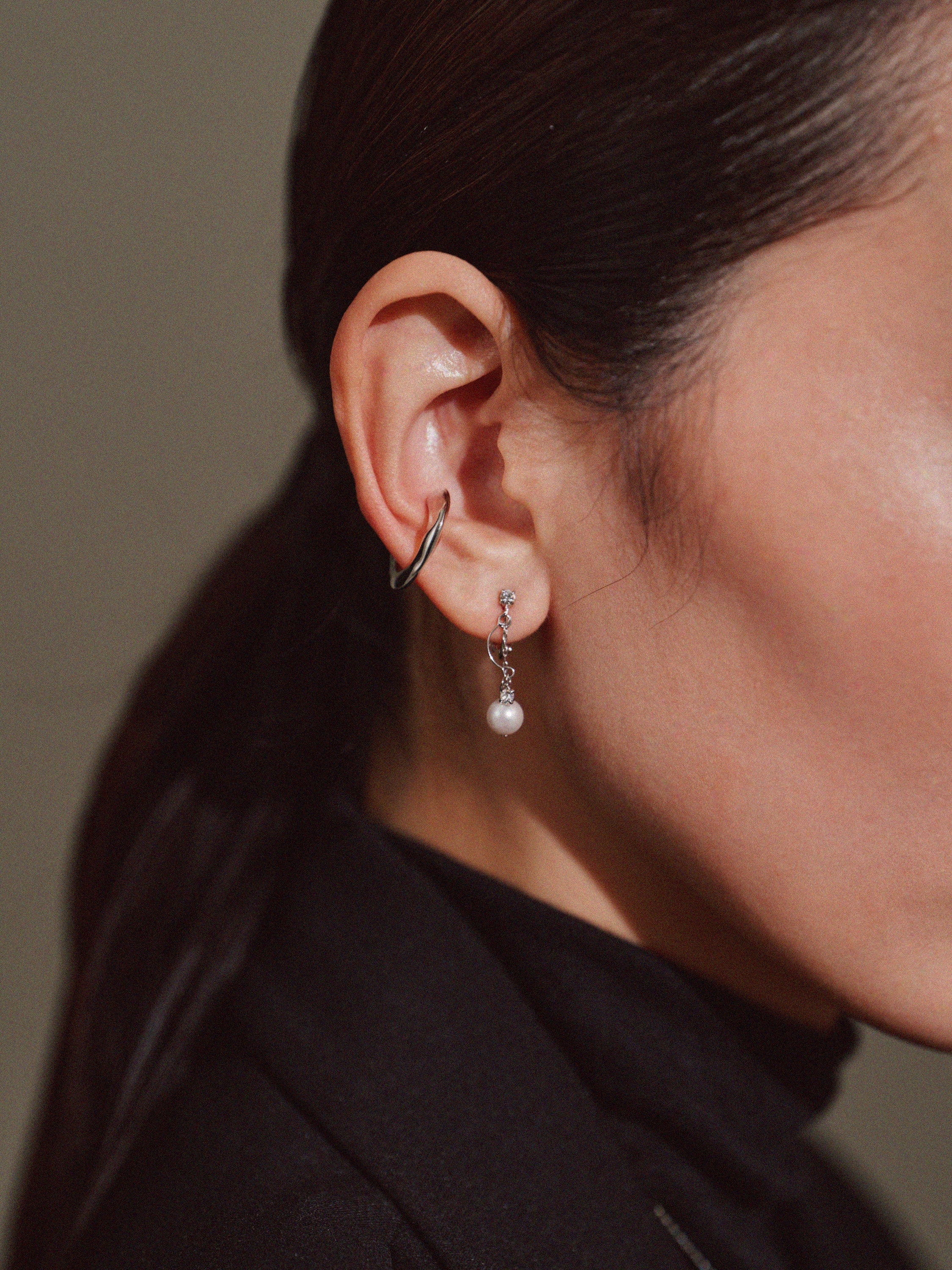セミサークルパールイヤリング