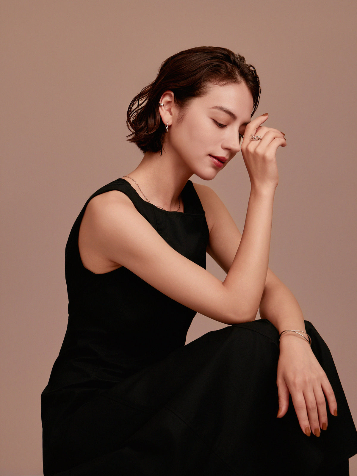 Pt900post リヴィエールフープピアス