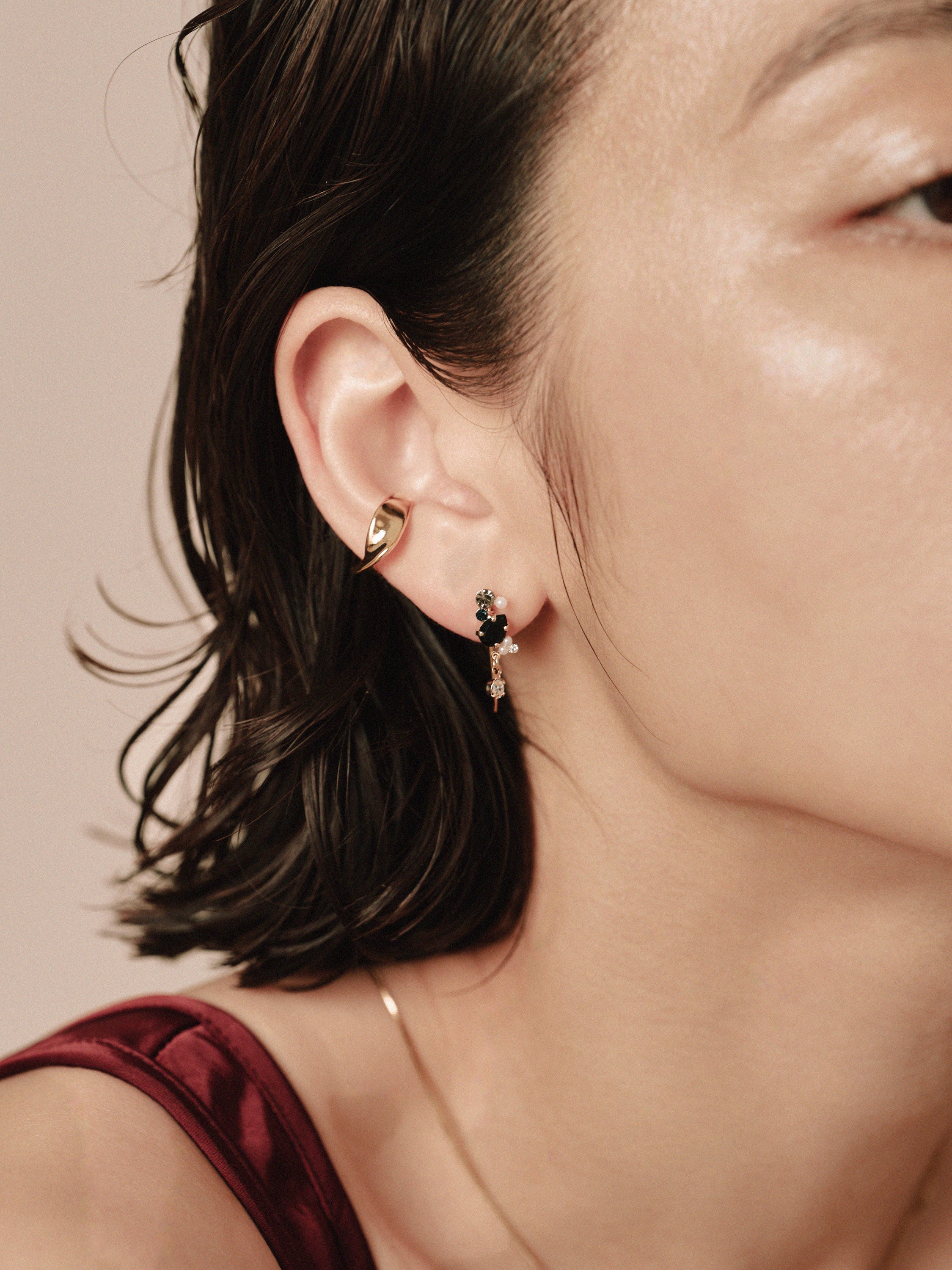 Preciosa Crystals ロングフックピアス