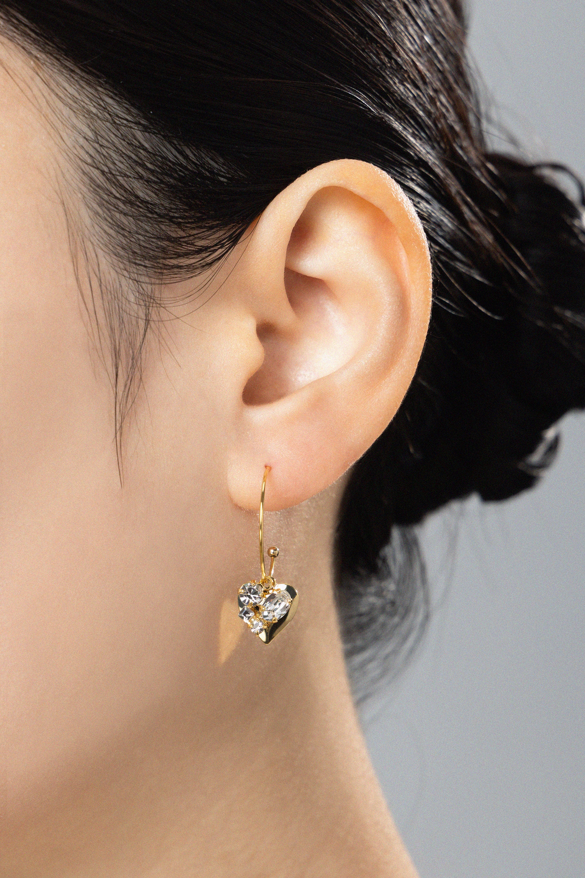 Preciosa Crystal ハートフープピアス