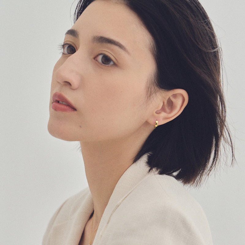 Pt900post ヘキサゴンフープピアス