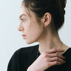 Pt900post ハーフラウンドパヴェピアス