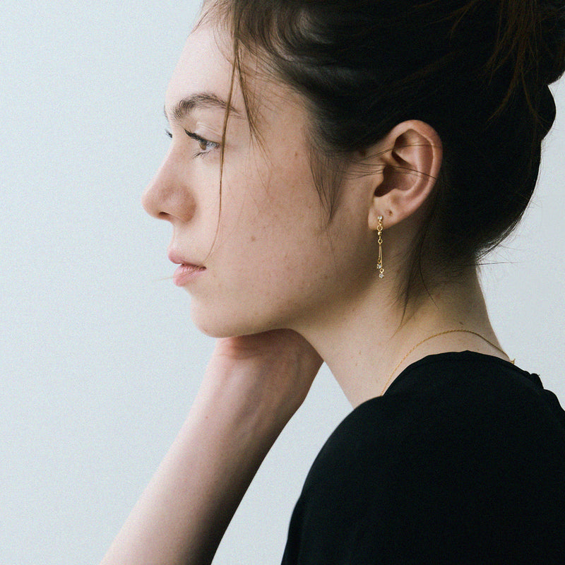 Pt900post フリンジライクピアス