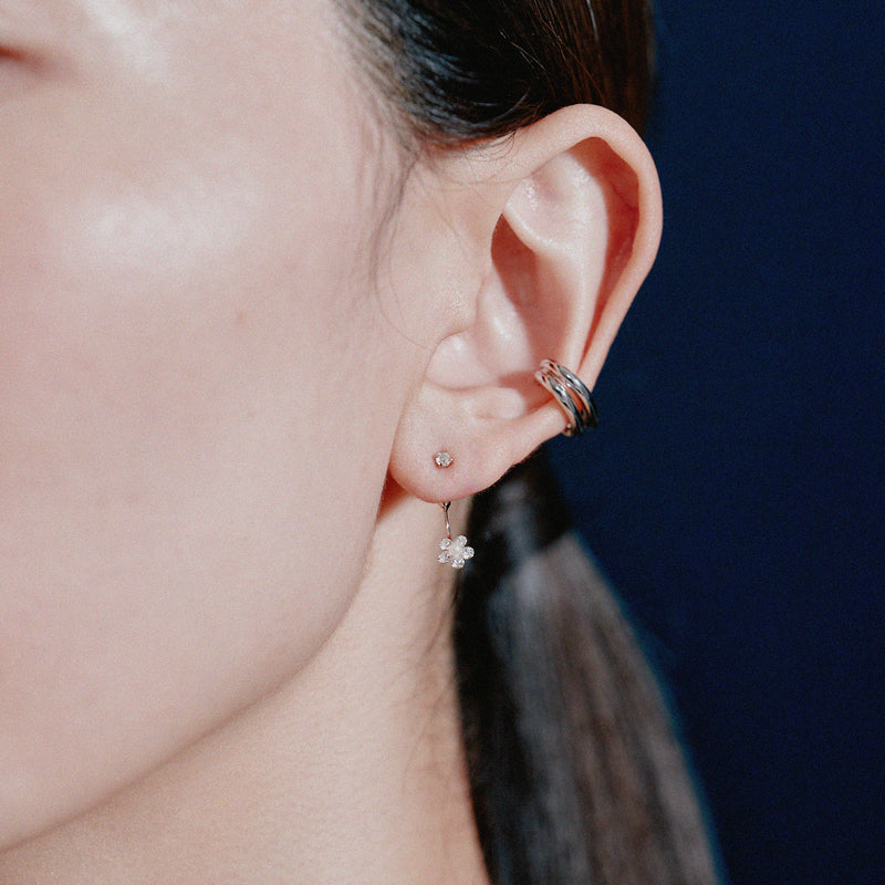 フラワーバックキャッチピアス