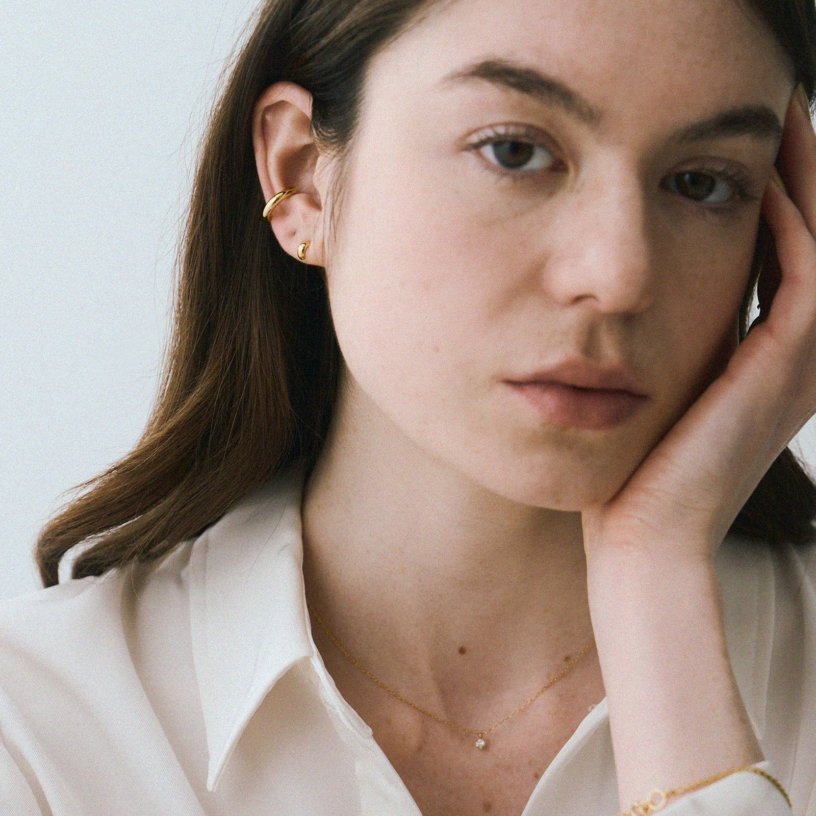 Pt900post ハーフラウンドピアス スモール