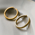 K18post   ラインラウンドフープピアス