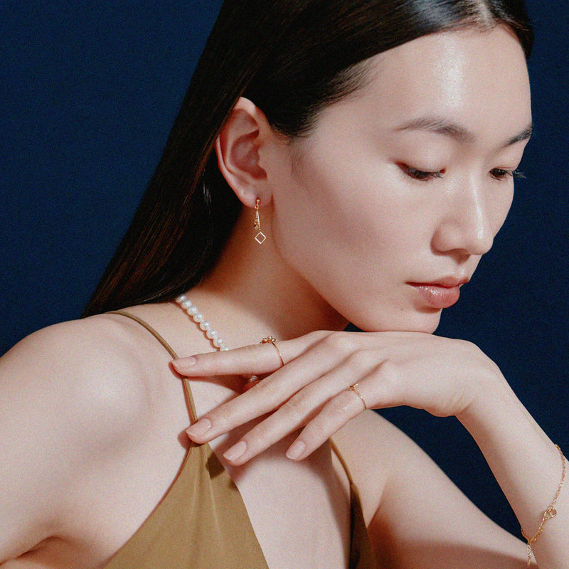 K18post スクエア＆キューブピアス