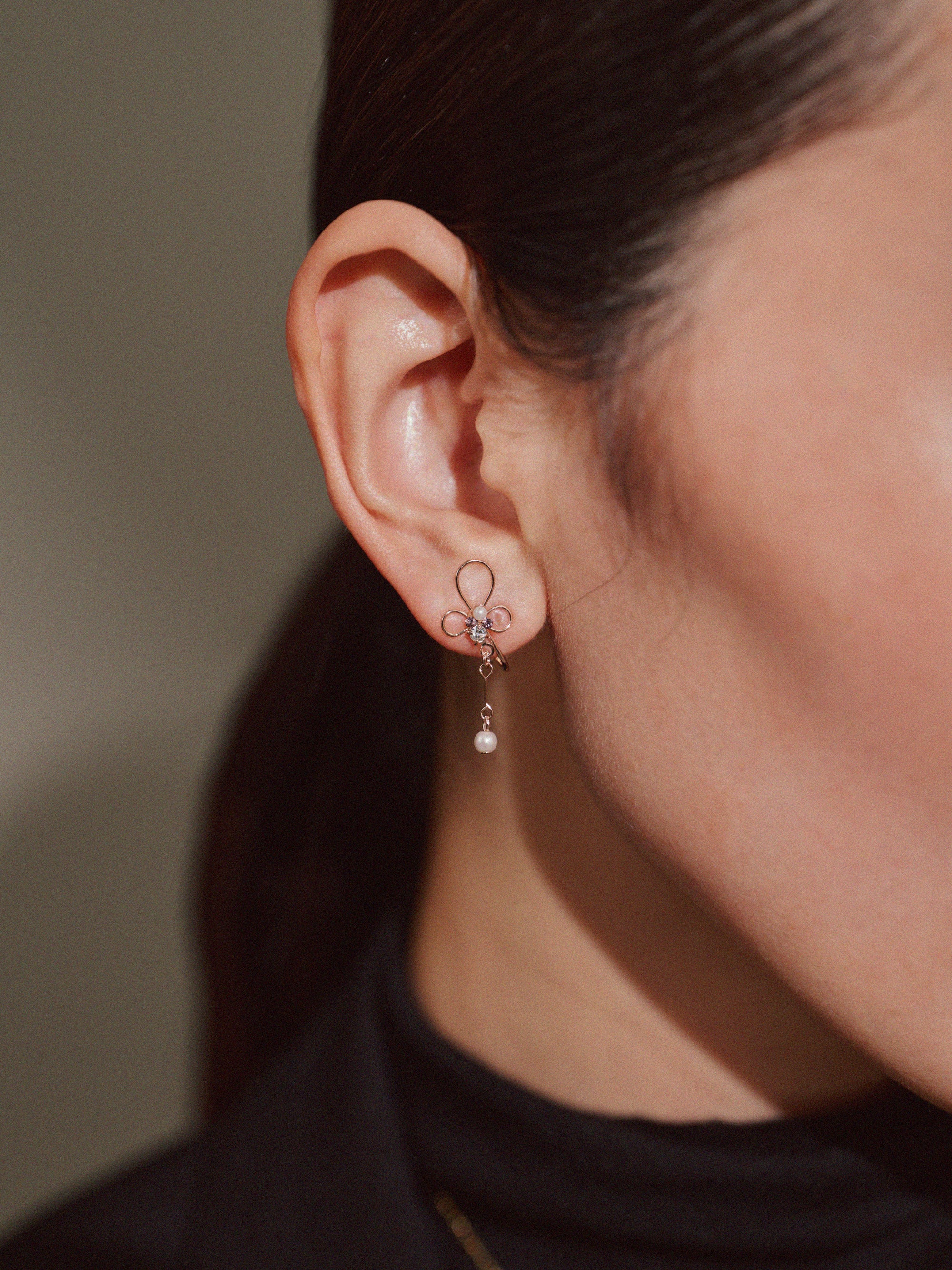 フラワーライクイヤリング