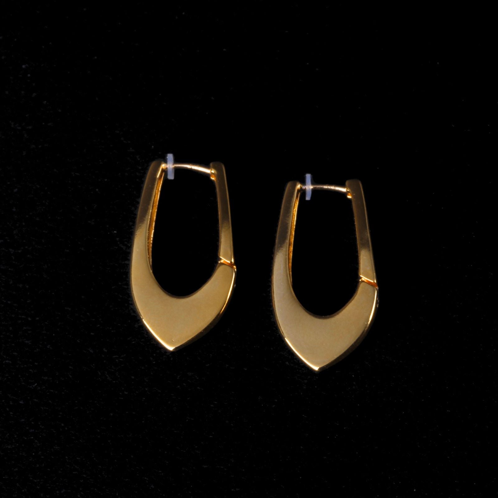 K18post   シェイプフープピアス