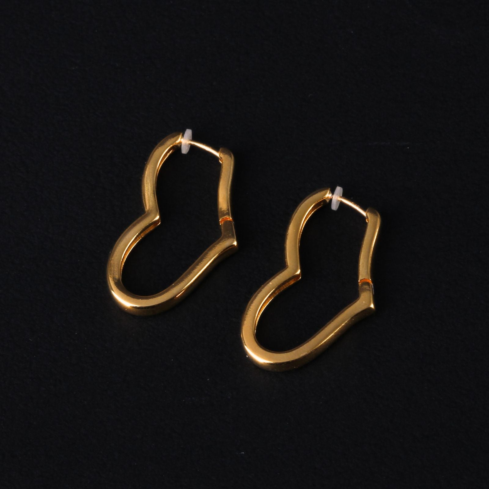 K18post   ハートシルエットフープピアス