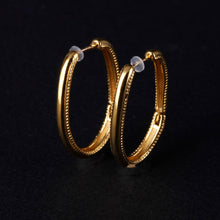 K18post   ドットラインオーバルフープピアス