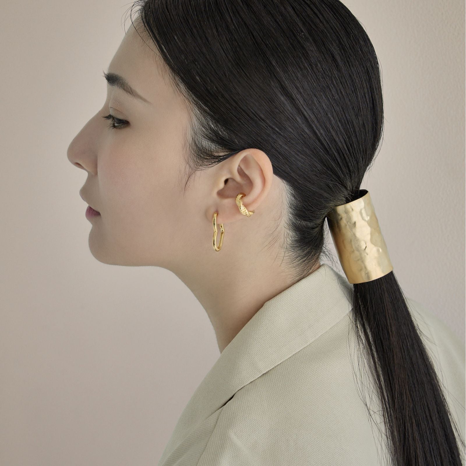 K18post ハートシルエットフープピアス – LOKUMI