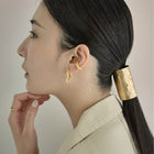 K18post   ハートシルエットフープピアス