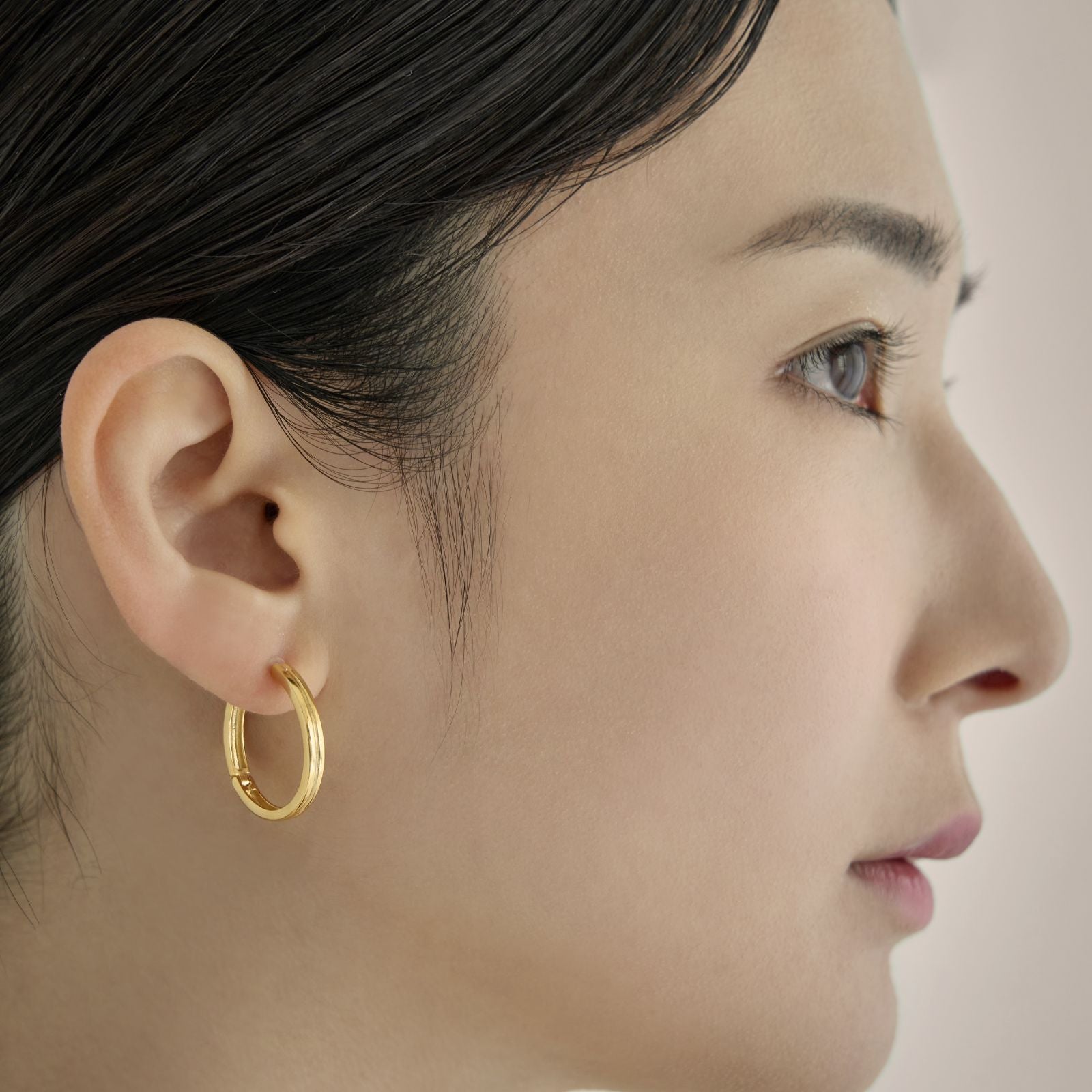 K18post   ラインラウンドフープピアス