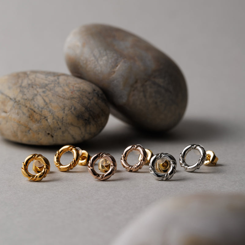 K18post ヴィンテージライクサークルピアス