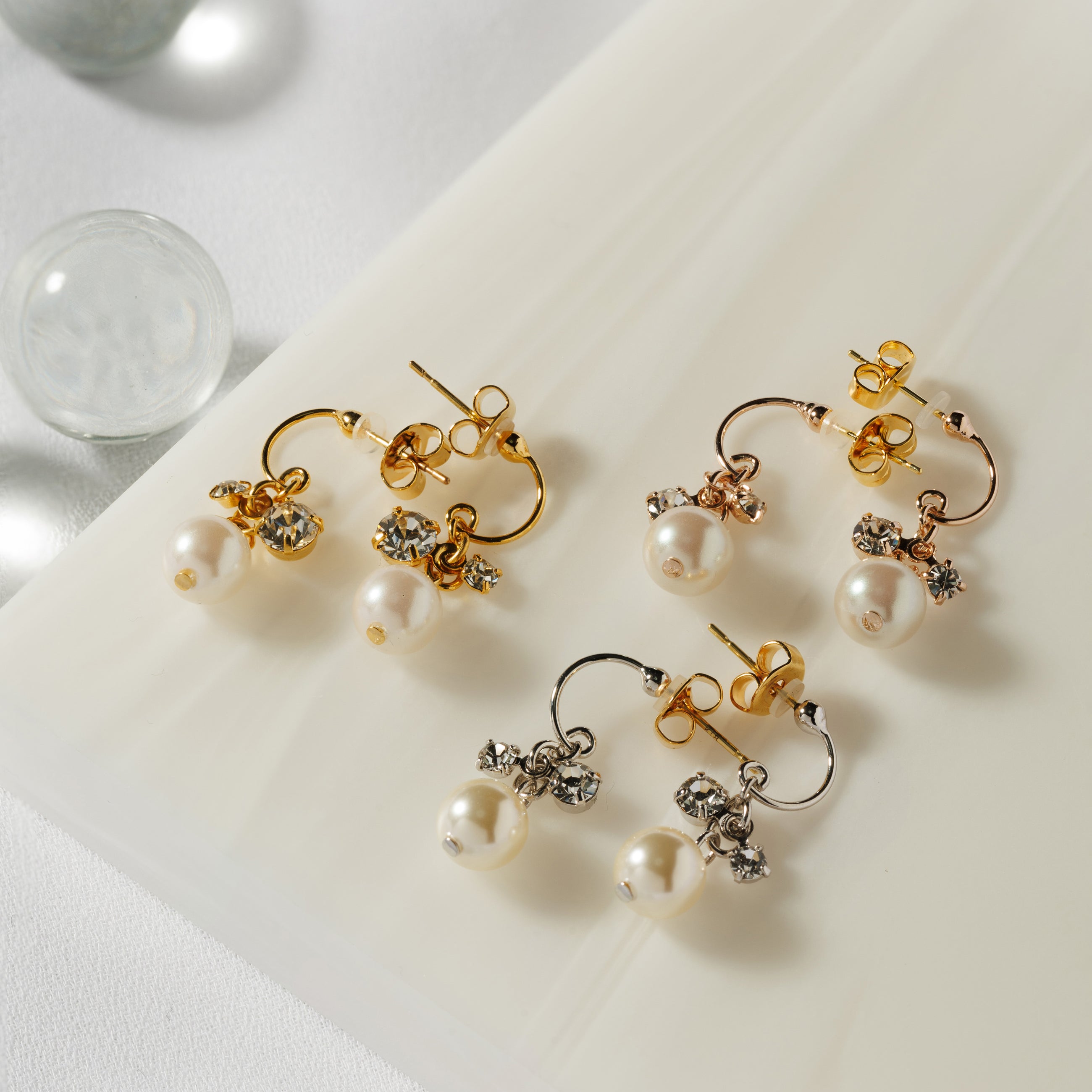 K18post パール＆ビジューハーフラウンドピアス