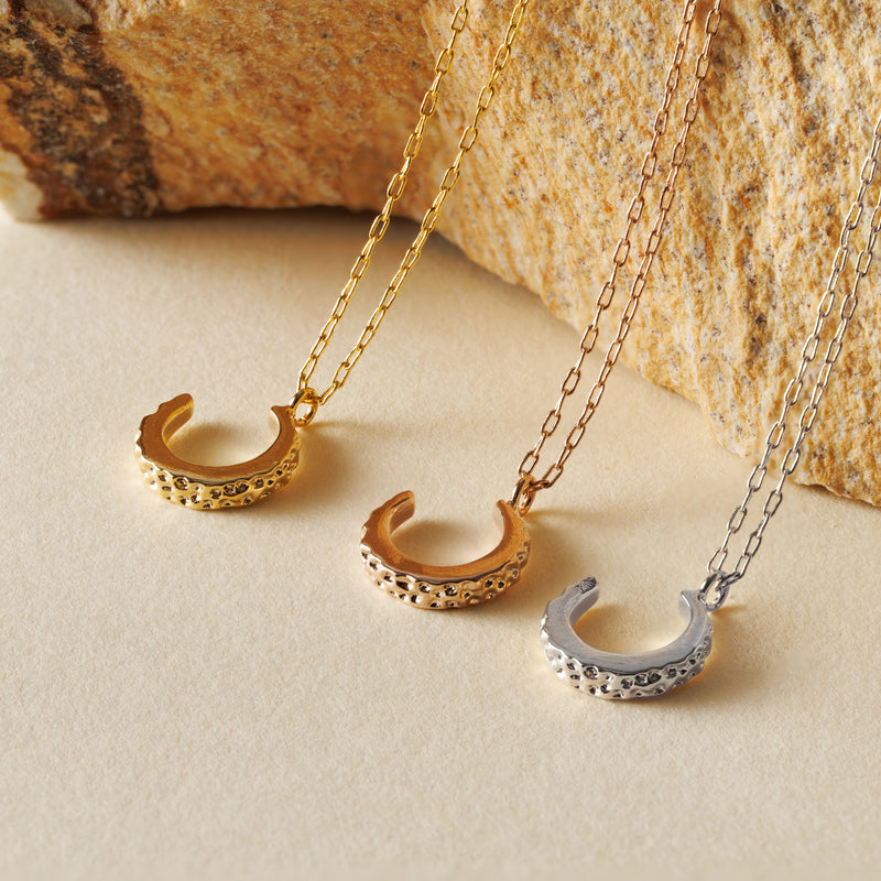 クラフトホースシューネックレス