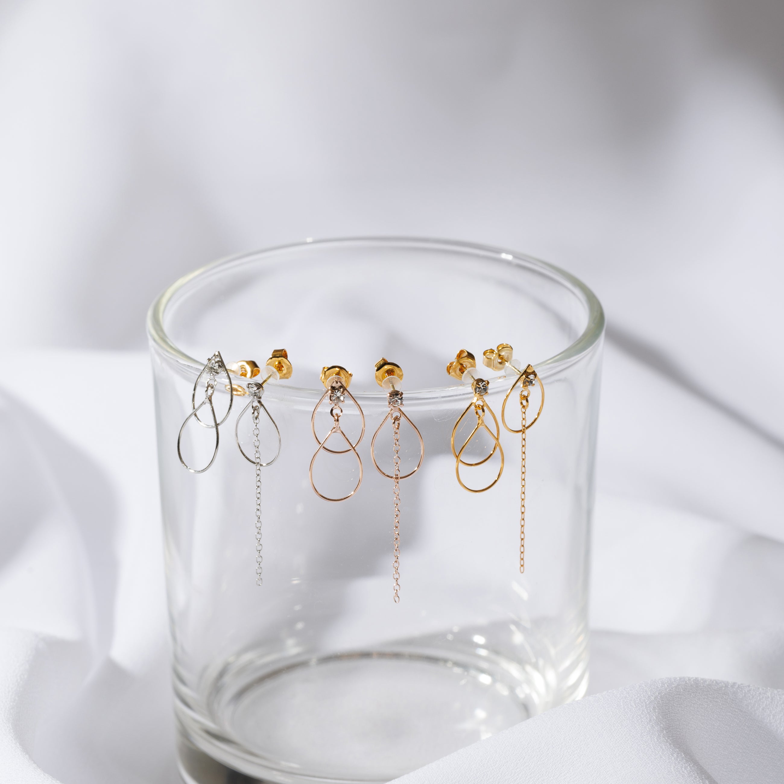 K18post アシンメトリードロップピアス