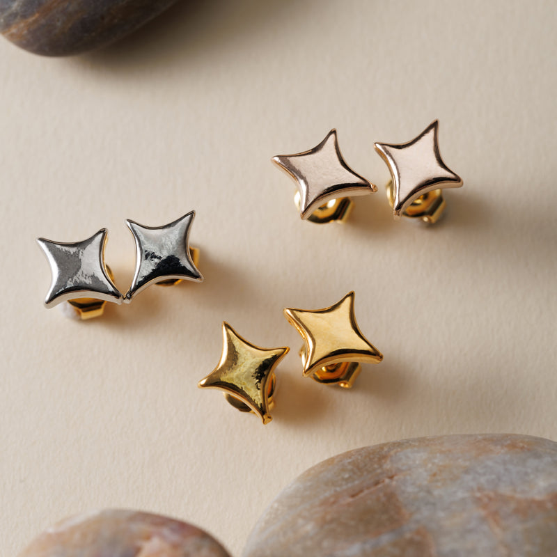 K18post クラフトトゥインクルピアス