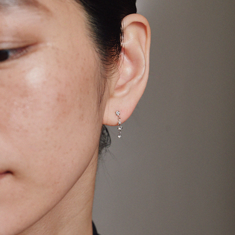 クリスタルビジューピアス