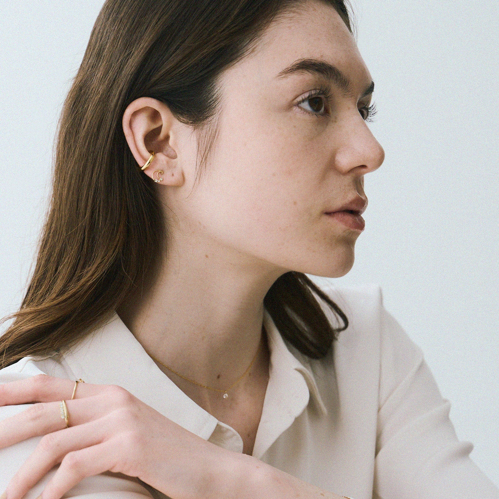 クレセントピアス