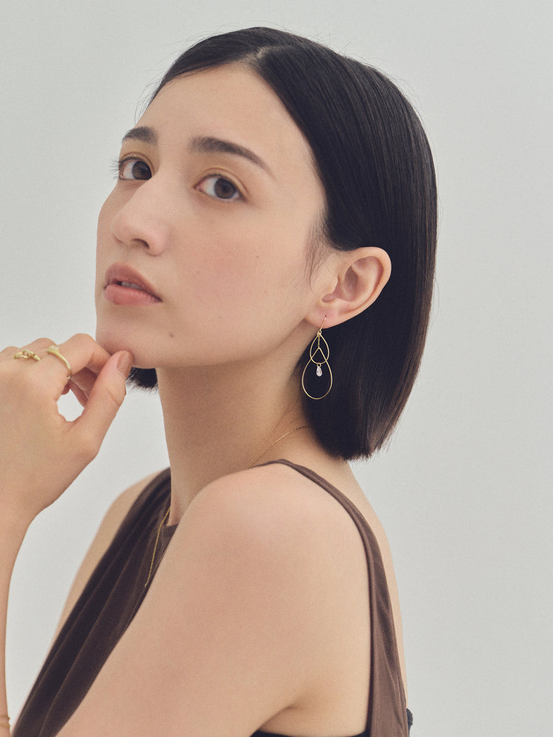 ドロップ＆キュービックピアス