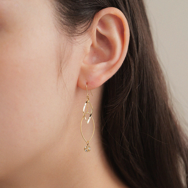 リーフ＆ロンデルボールピアス