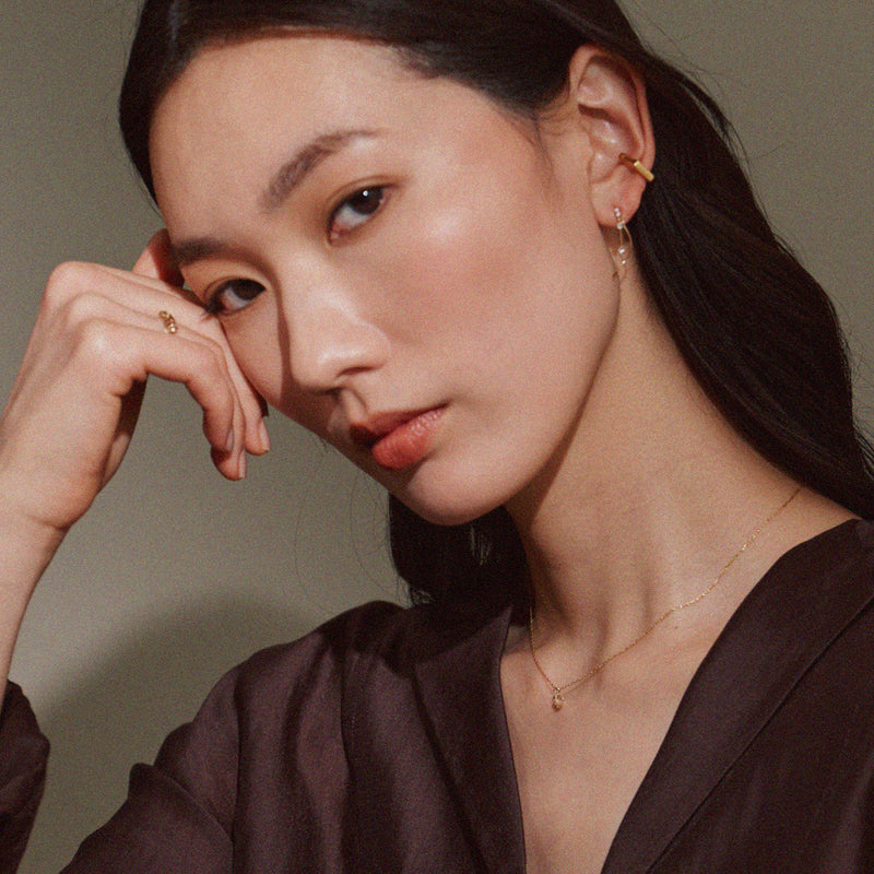 アシンメトリーカービーピアス