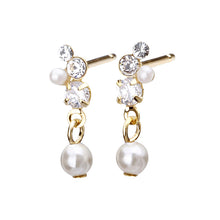 パール＆ビジューピアス