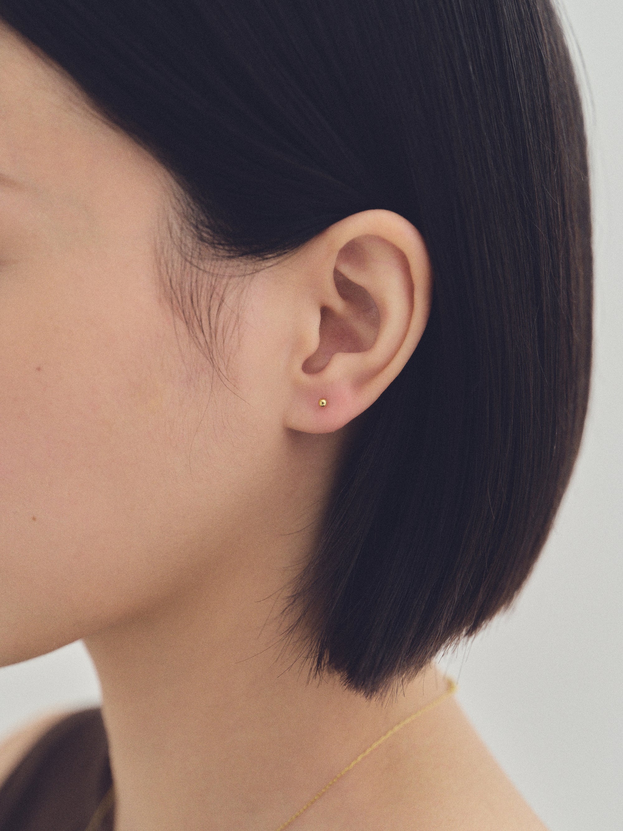 Pt900post シンプルボールピアス 5サイズ