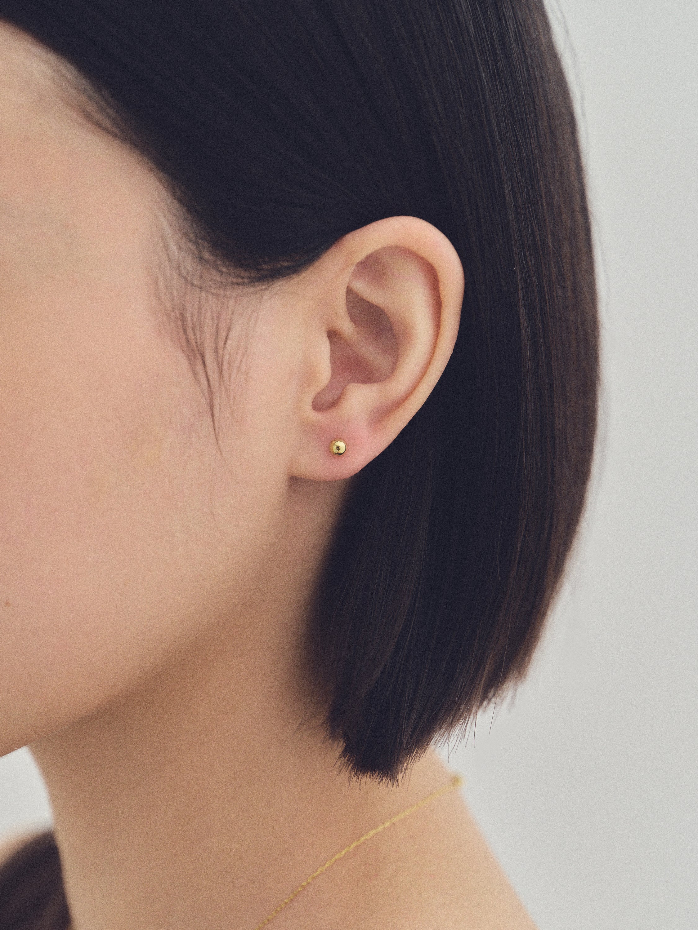 Pt900post シンプルボールピアス 5サイズ