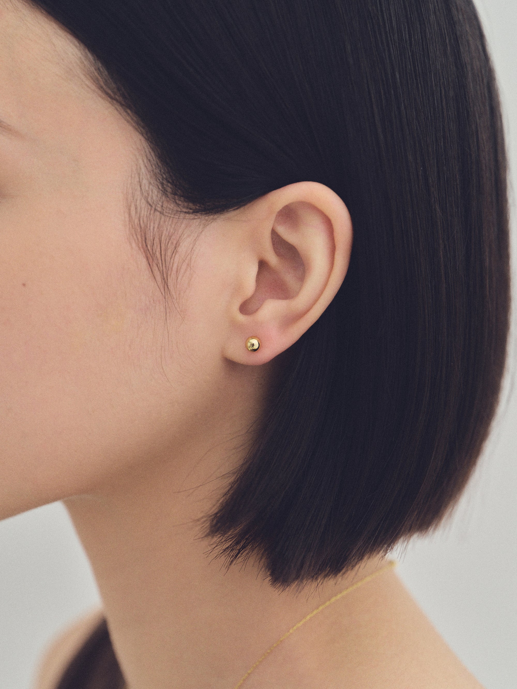 Pt900post シンプルボールピアス 5サイズ