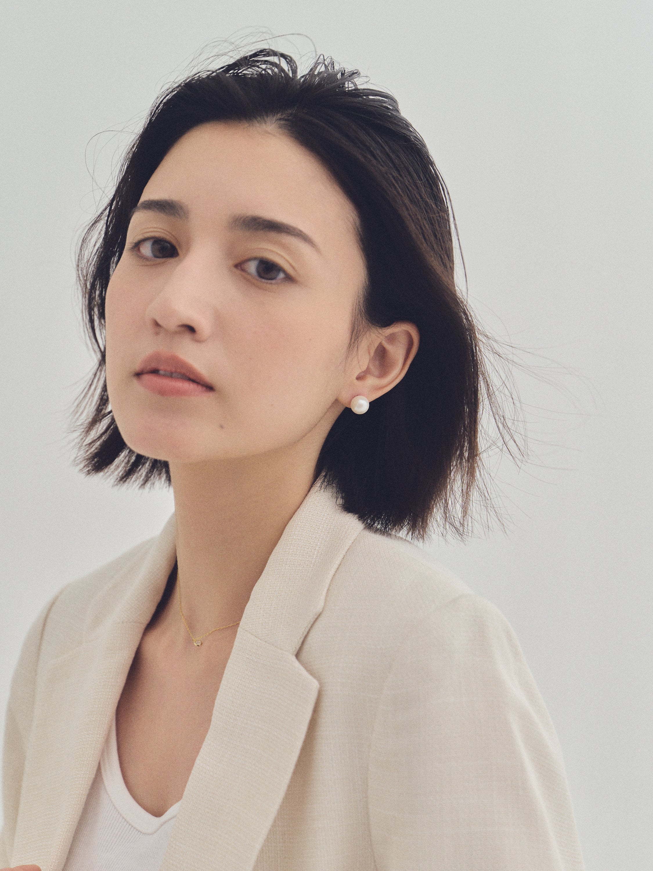 (3885)貝パールピアス VFJA1809__UW 貝パール(9mm) ピアス｜ピアス｜クリスマスジュエリーは