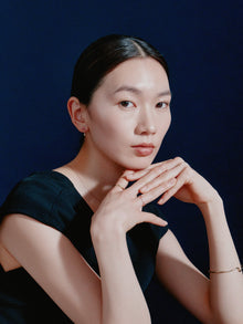 K18post オープンハート＆ビジューピアス