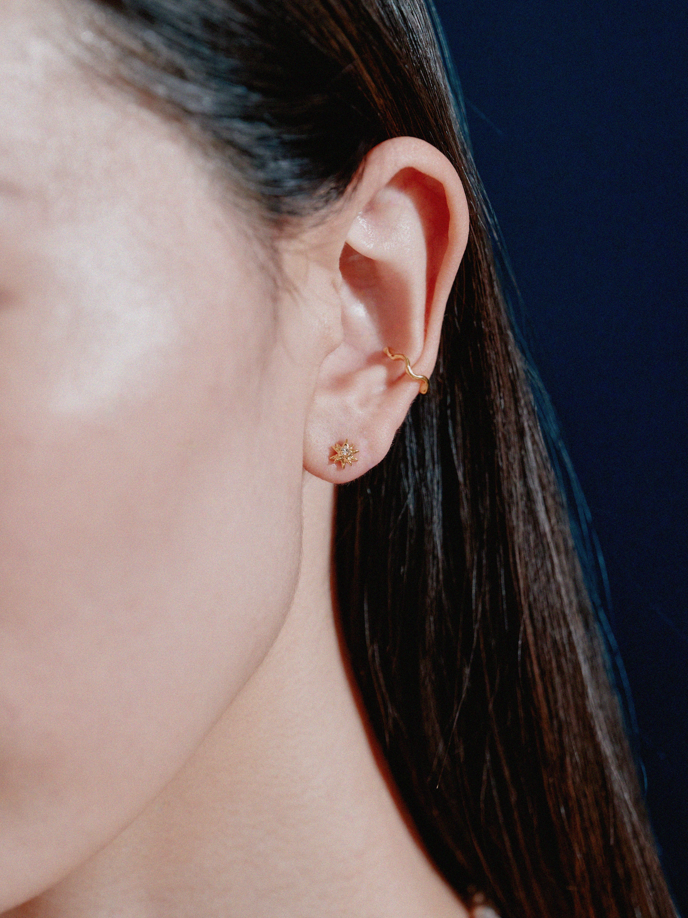 Pt900post スパークルピアス