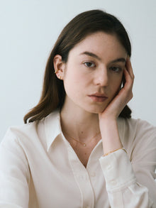 Pt900post ハーフラウンドピアス スモール