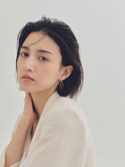 Pt900post マーキスフレームピアス