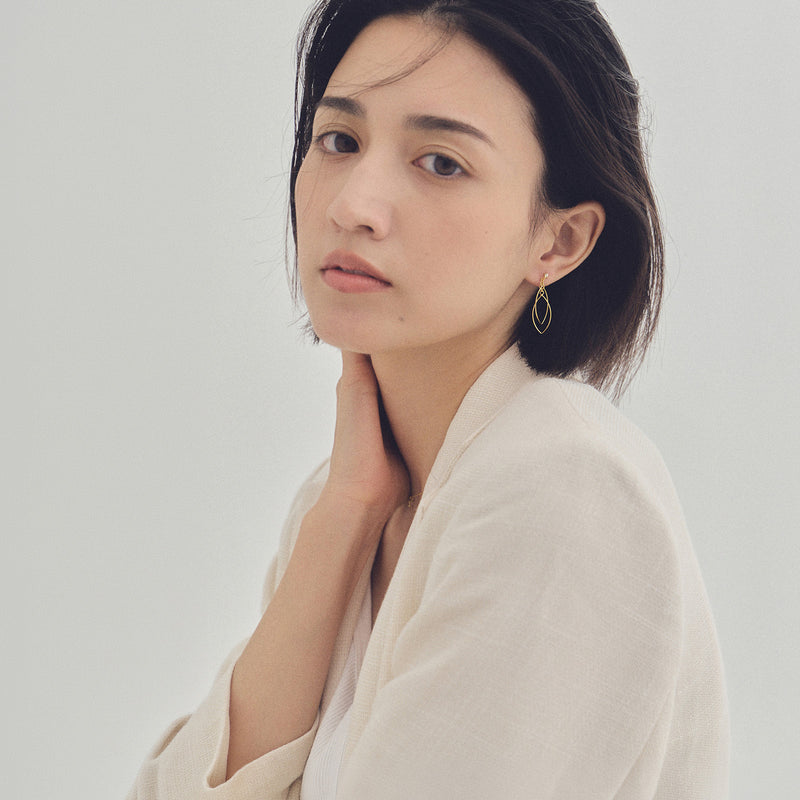 K18post マーキスフレームピアス