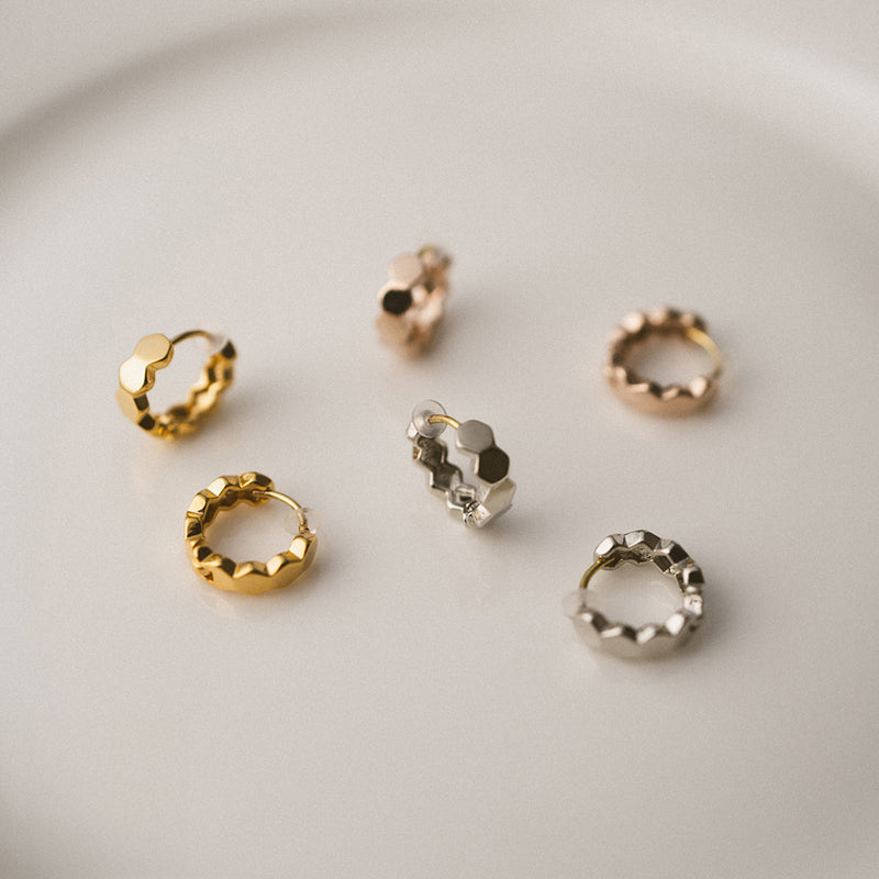 K18post ヘキサゴンフープピアス