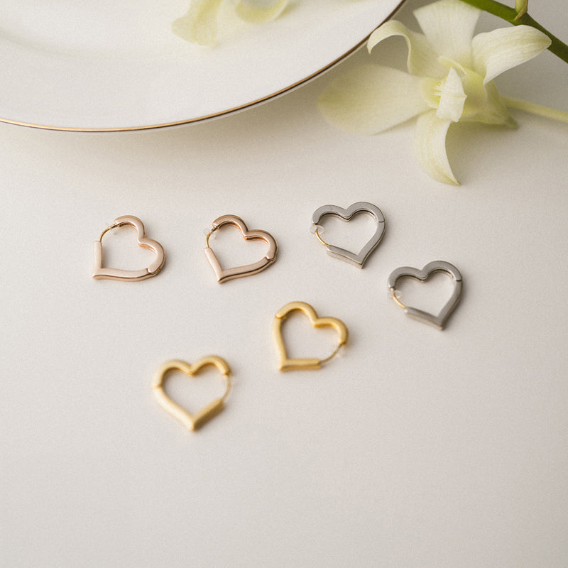 K18post ハートフープピアス