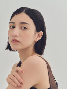 K18post ラウンドボールフープピアス