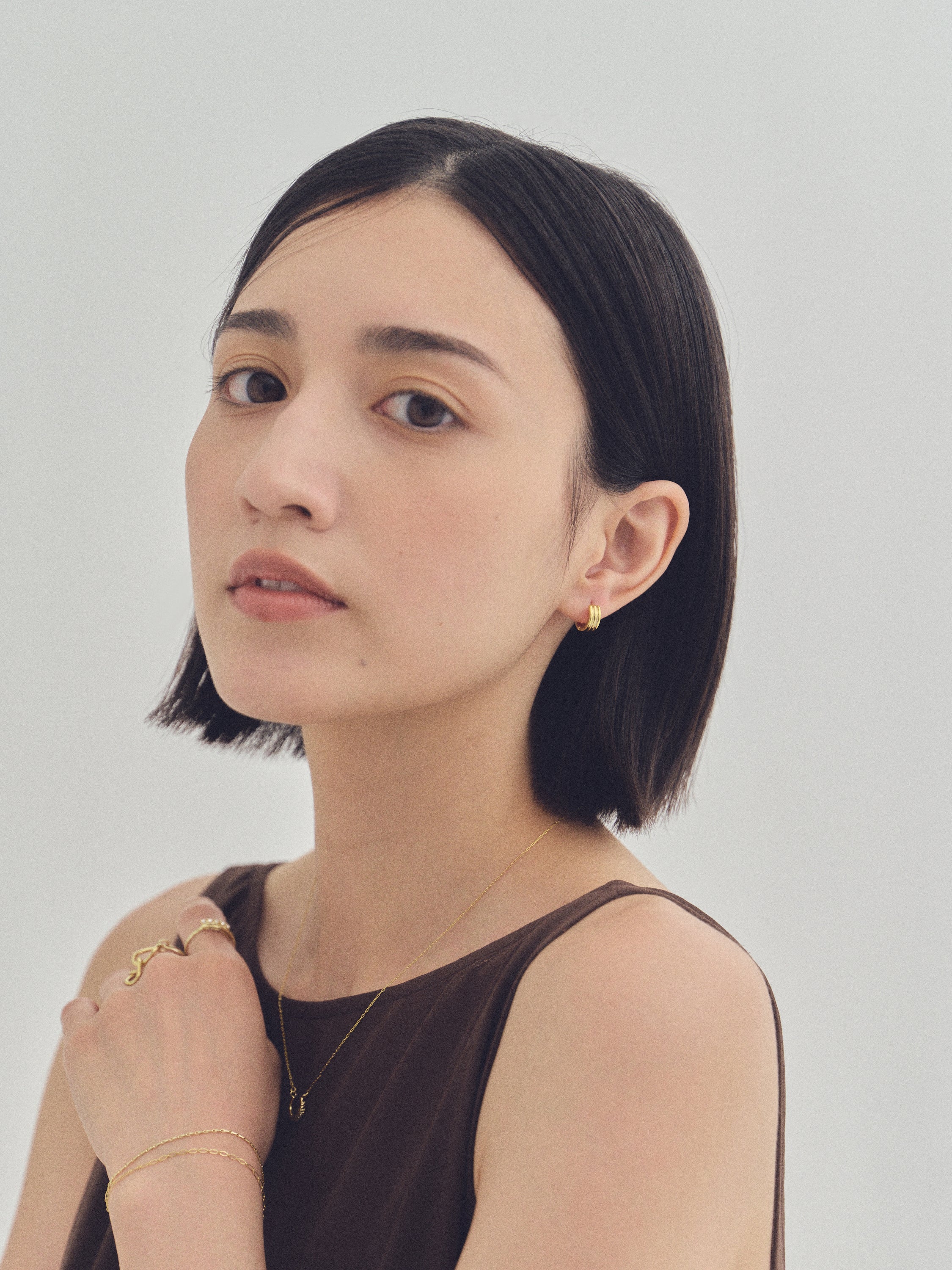 K18post テクスチャーフープピアス