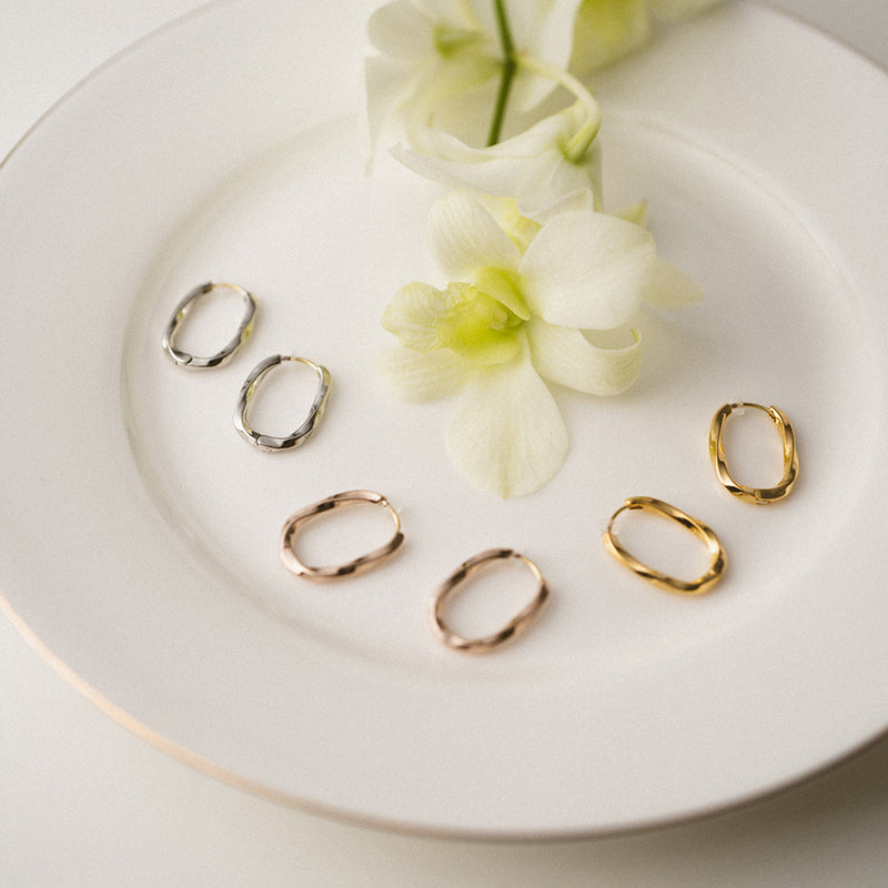 K18post メビウスフープピアス